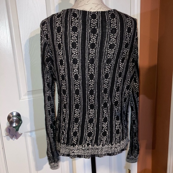 Lucky Brand Embroidered Long Sleeve Top Black White Large - Picture 4 of 9